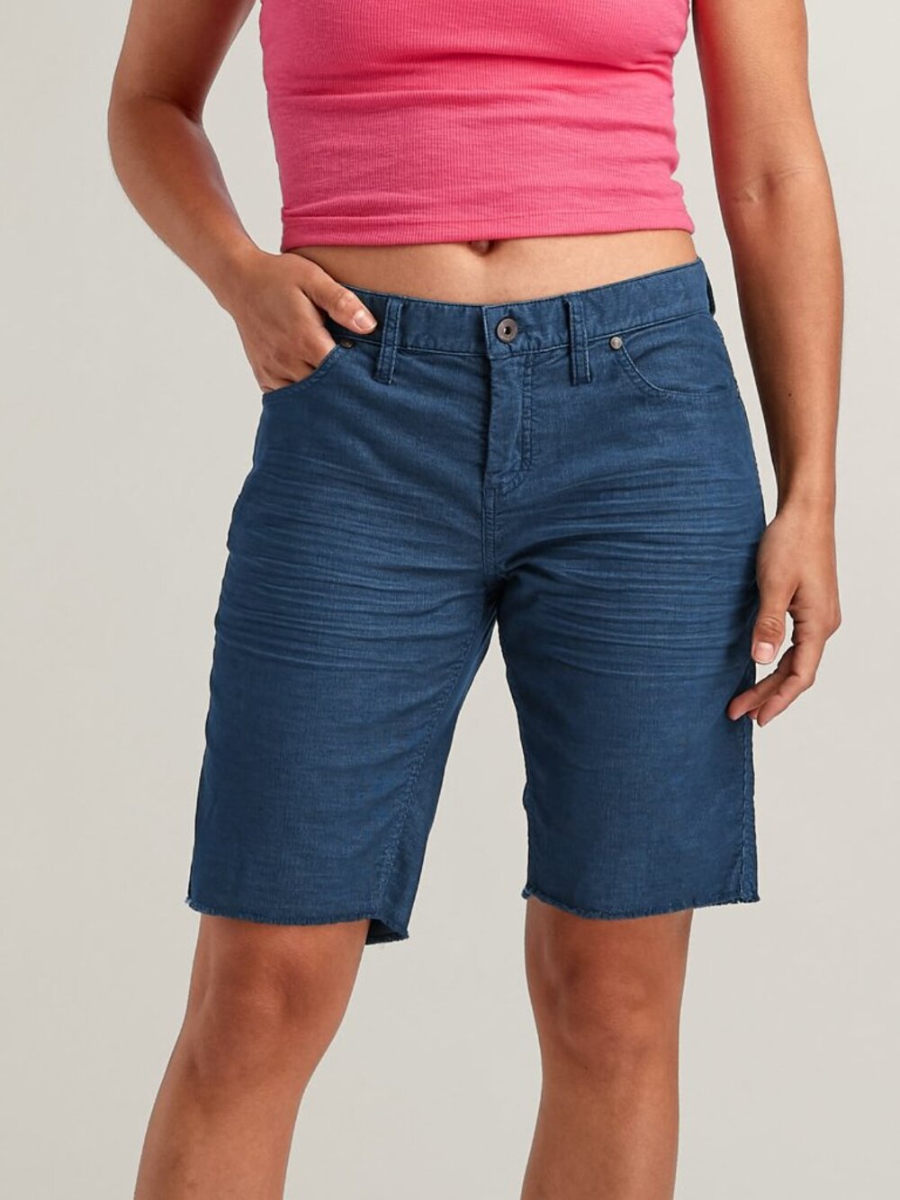 Carve Designs Women's Oahu Shorts 10" in Vintage Blue Size 4